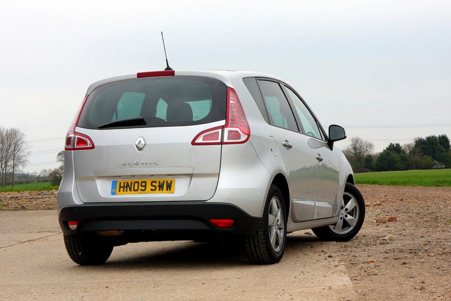  Renault Scenic 2009 года  (UK) (фото 12 из 37)